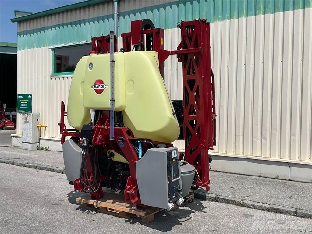 Hardi Mega 1200 Çekilir pülverizatörler