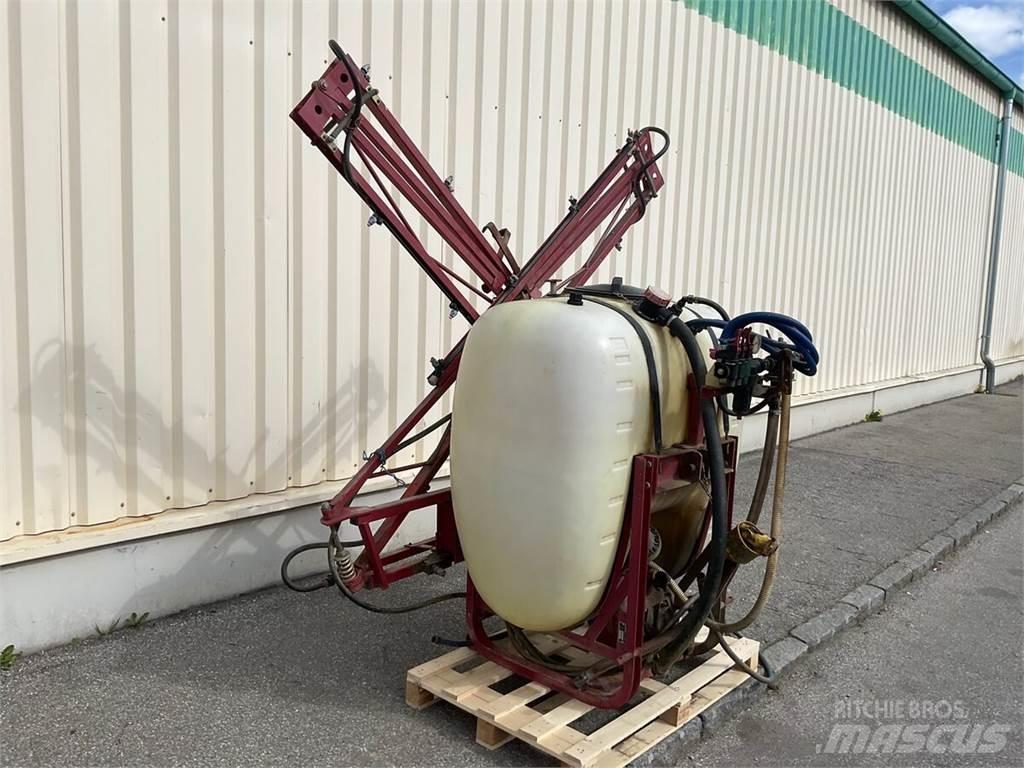 Hardi NK 600 Çekilir pülverizatörler