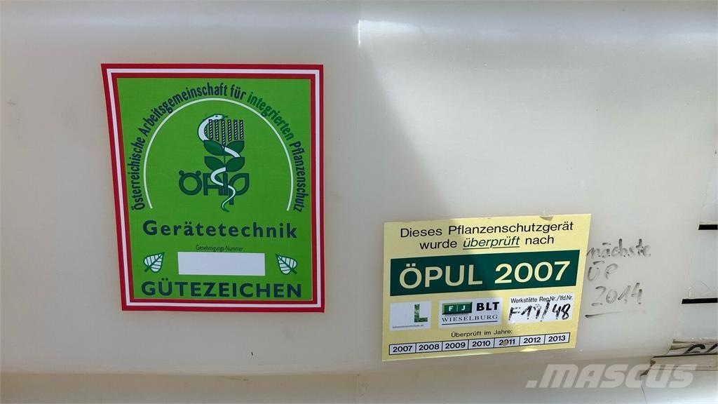 Holder IS 1000 Çekilir pülverizatörler