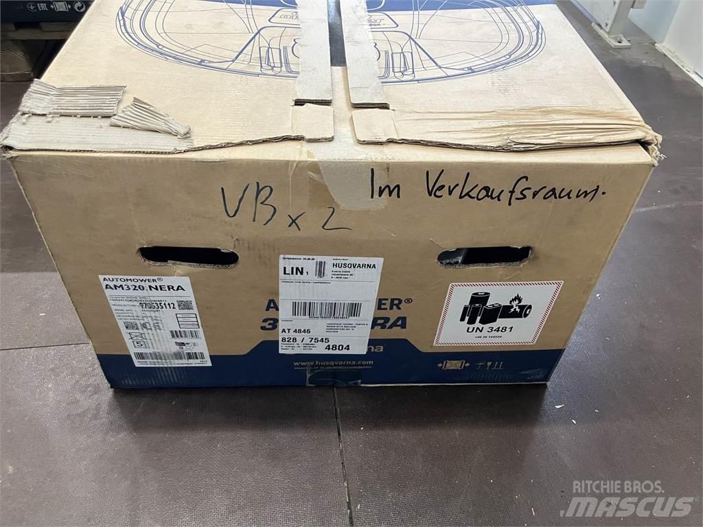 Husqvarna 320 NERA Mobil çim biçme makineleri