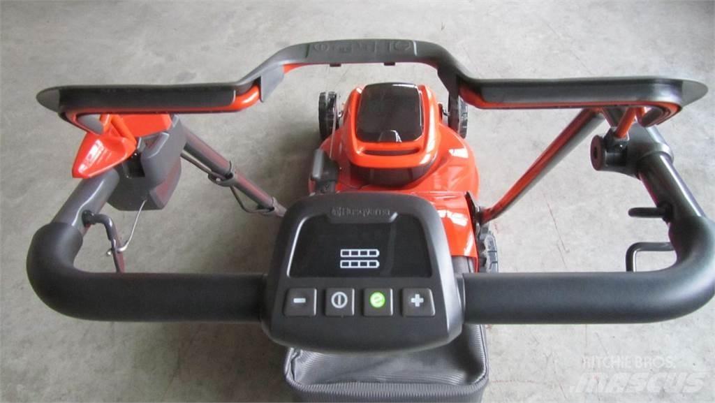 Husqvarna LC 347iVX Mobil çim biçme makineleri