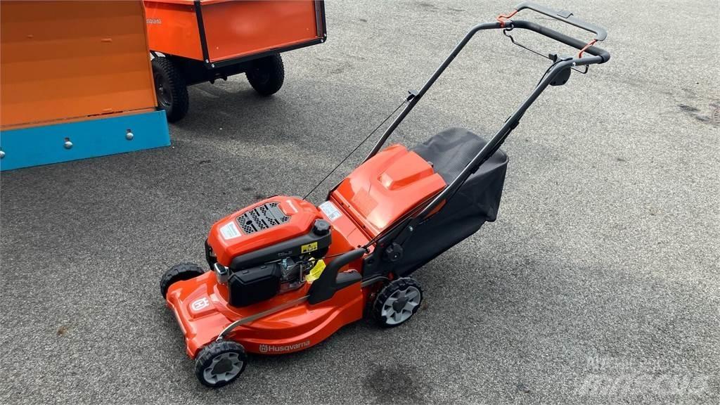 Husqvarna LC 347V Mobil çim biçme makineleri