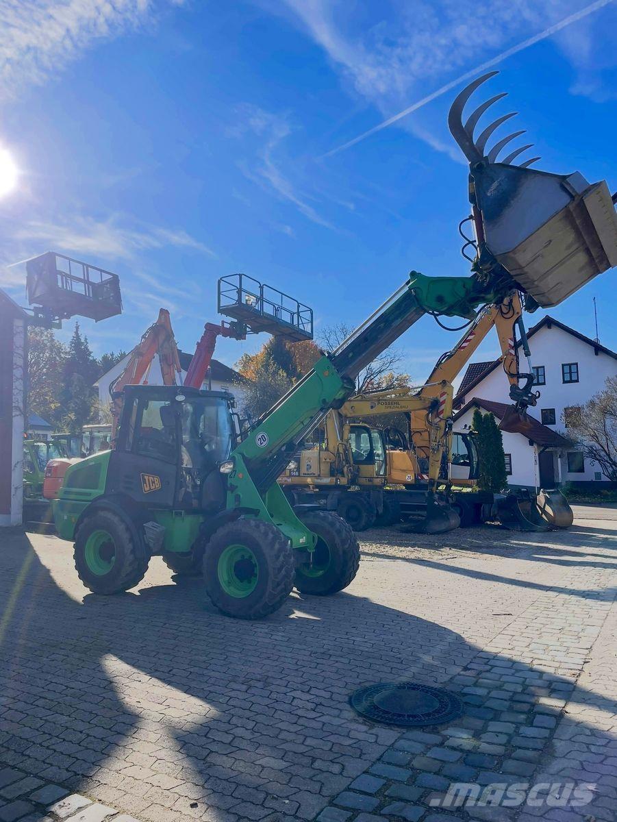 JCB TM 220 Tekerlekli yükleyiciler