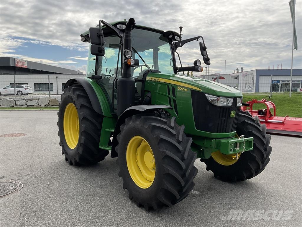 John Deere 5095M Traktörler
