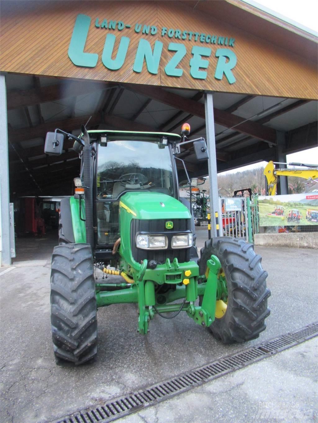 John Deere 5820 Traktörler
