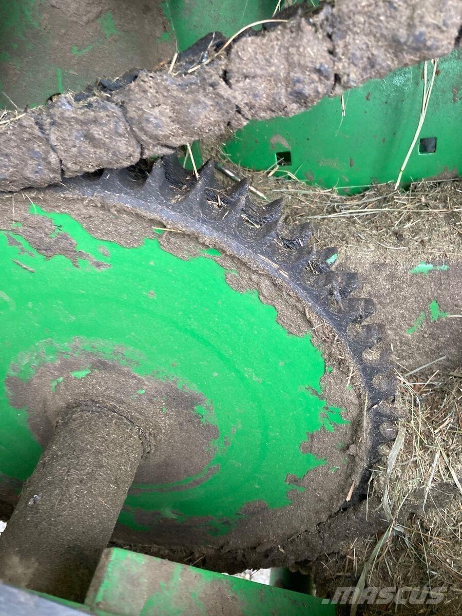 John Deere 592C Rulo balya makinalari