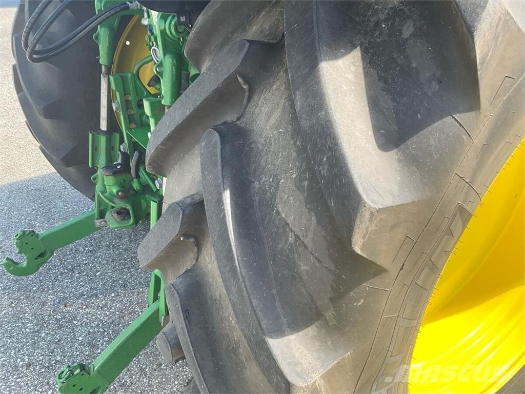 John Deere 6110R Traktörler