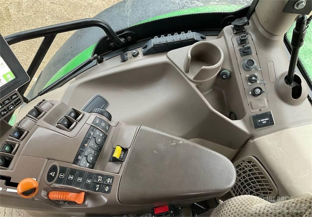 John Deere 6215R Traktörler