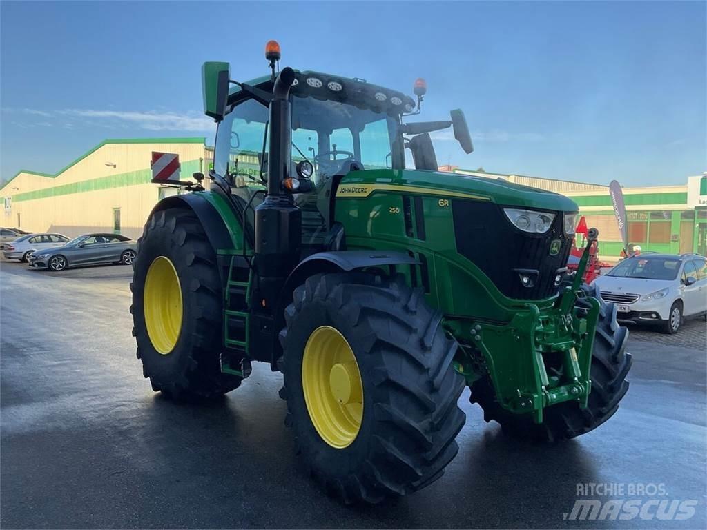 John Deere 6R 250 Traktörler