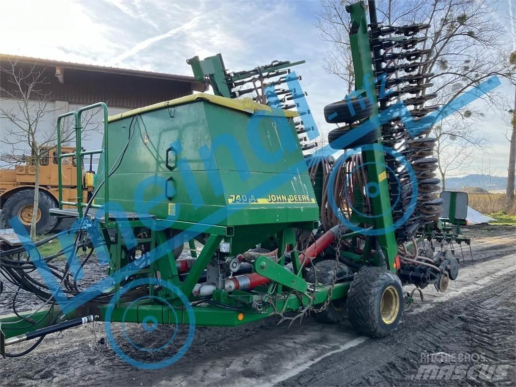 John Deere 740A Mibzerler