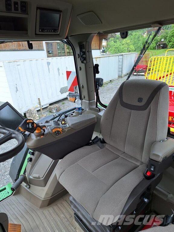 John Deere 7R 330 Traktörler