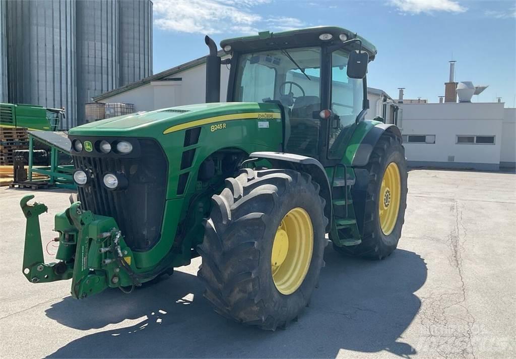 John Deere 8245R Traktörler