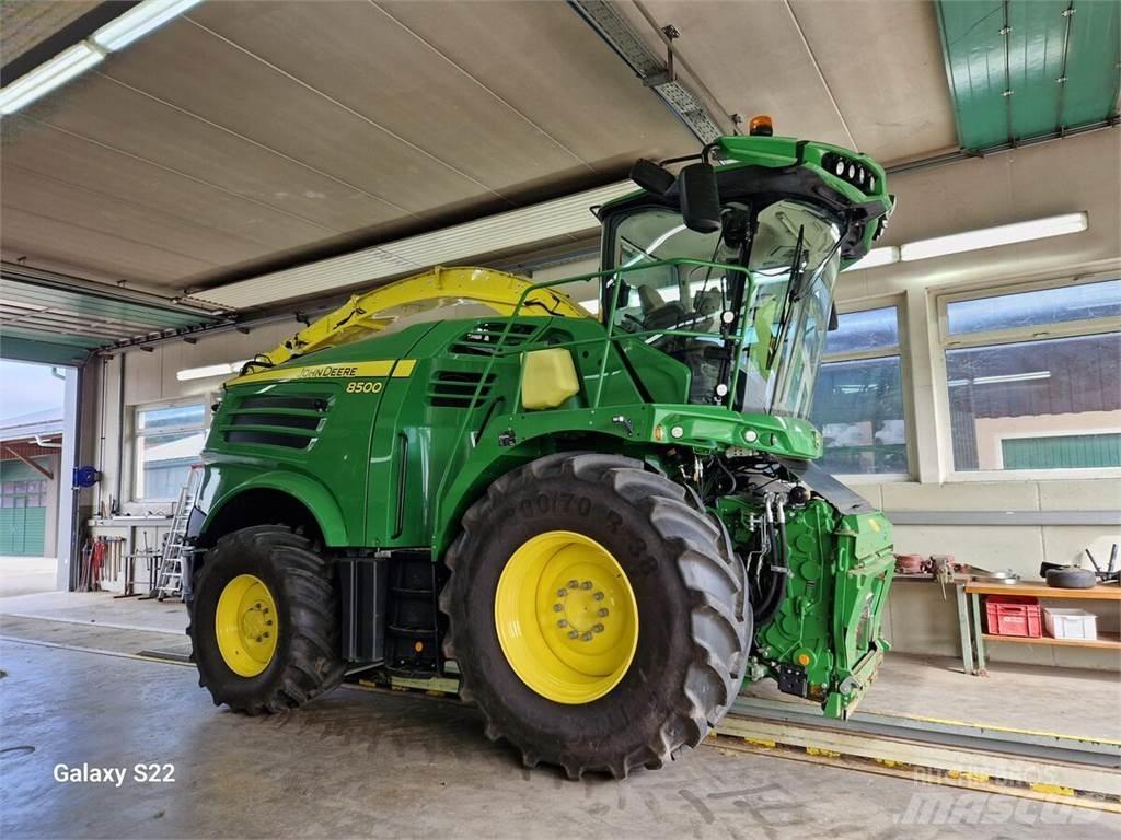 John Deere 8500 Silaj makinasi