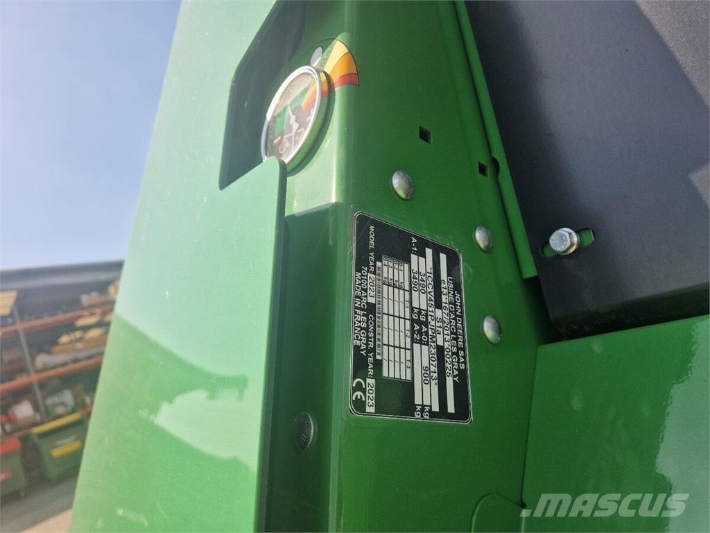 John Deere V451M Rulo balya makinalari
