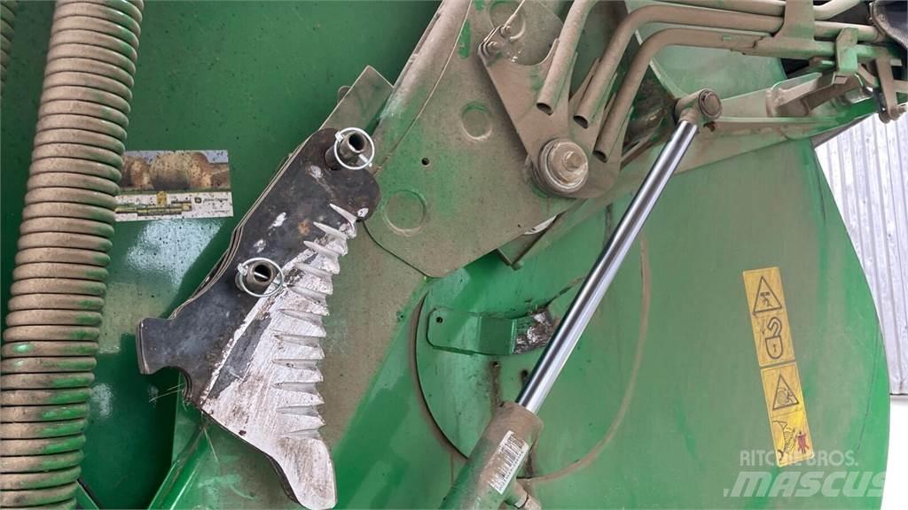 John Deere V461R Rulo balya makinalari