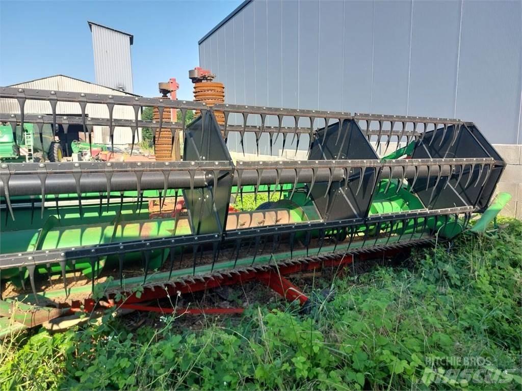 John Deere W440 Biçerdöverler