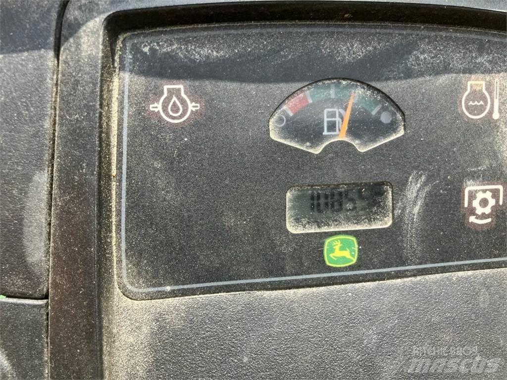John Deere X540 Diger yol bakim makinalari
