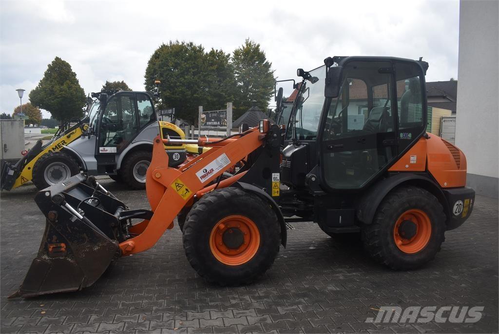 Komatsu WA70-7 Tekerlekli yükleyiciler