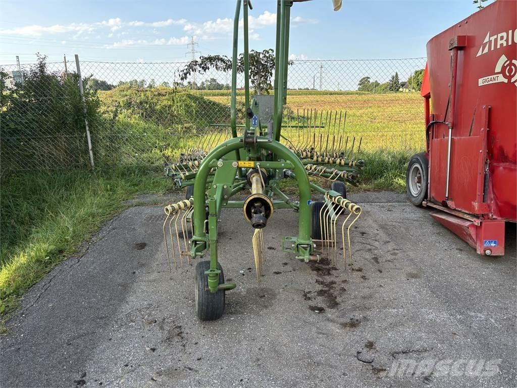 Krone Swadro 42 Kendi yürür saman makinaları