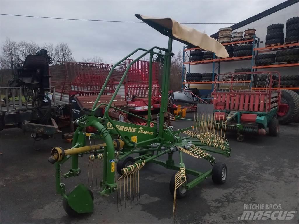 Krone Swadro 420 Kendi yürür saman makinaları