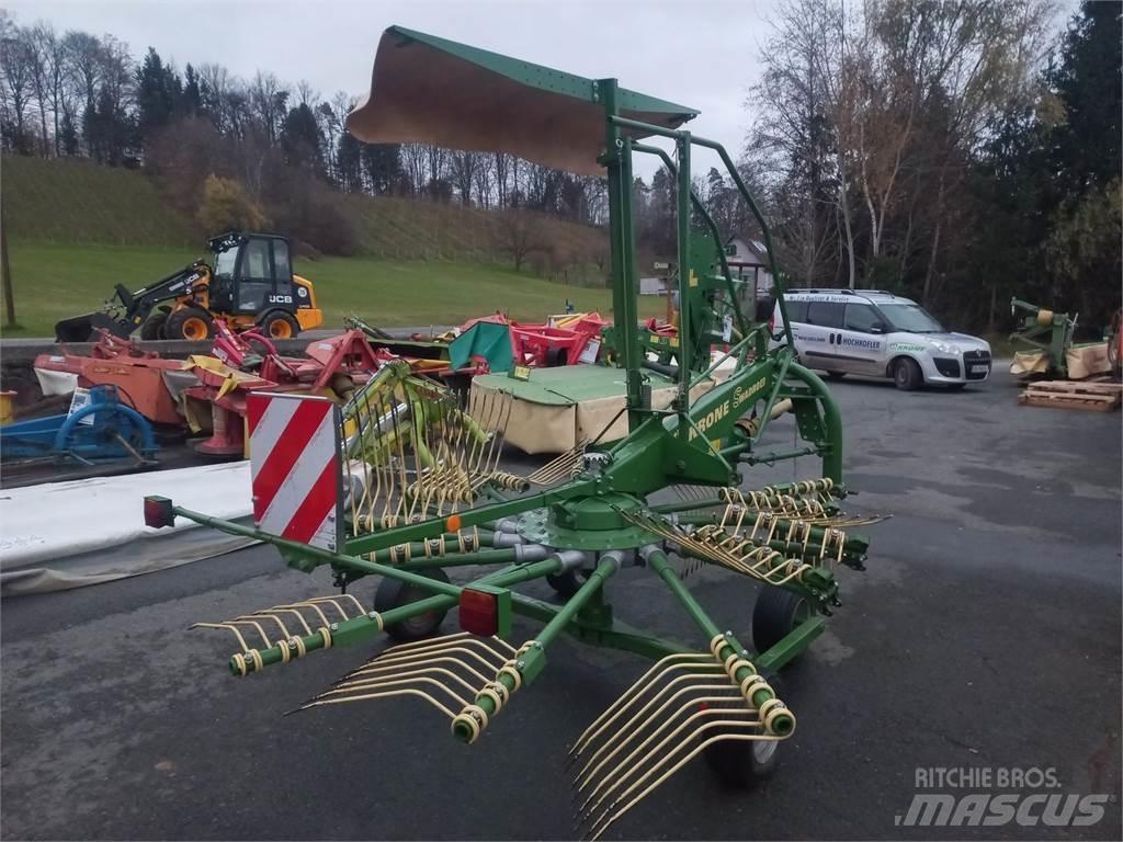 Krone Swadro 420 Kendi yürür saman makinaları