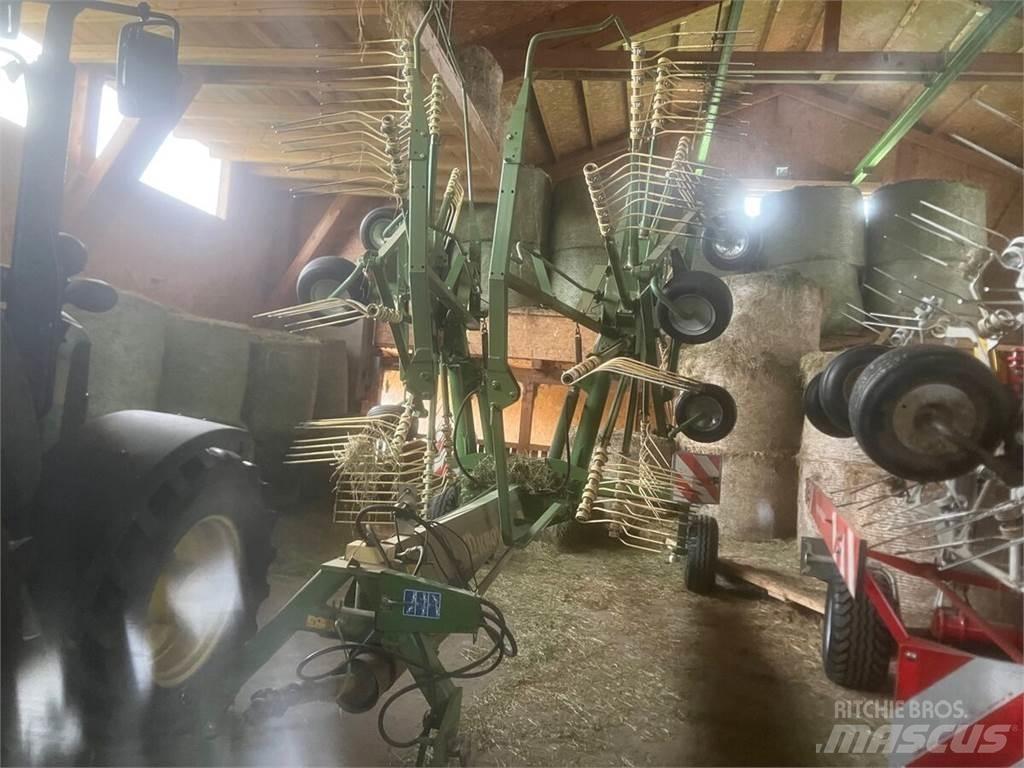 Krone Swadro 651 Kendi yürür saman makinaları