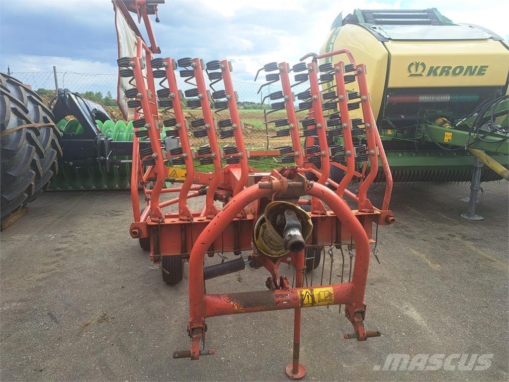 Kuhn GA 4121 GM Kendi yürür saman makinaları
