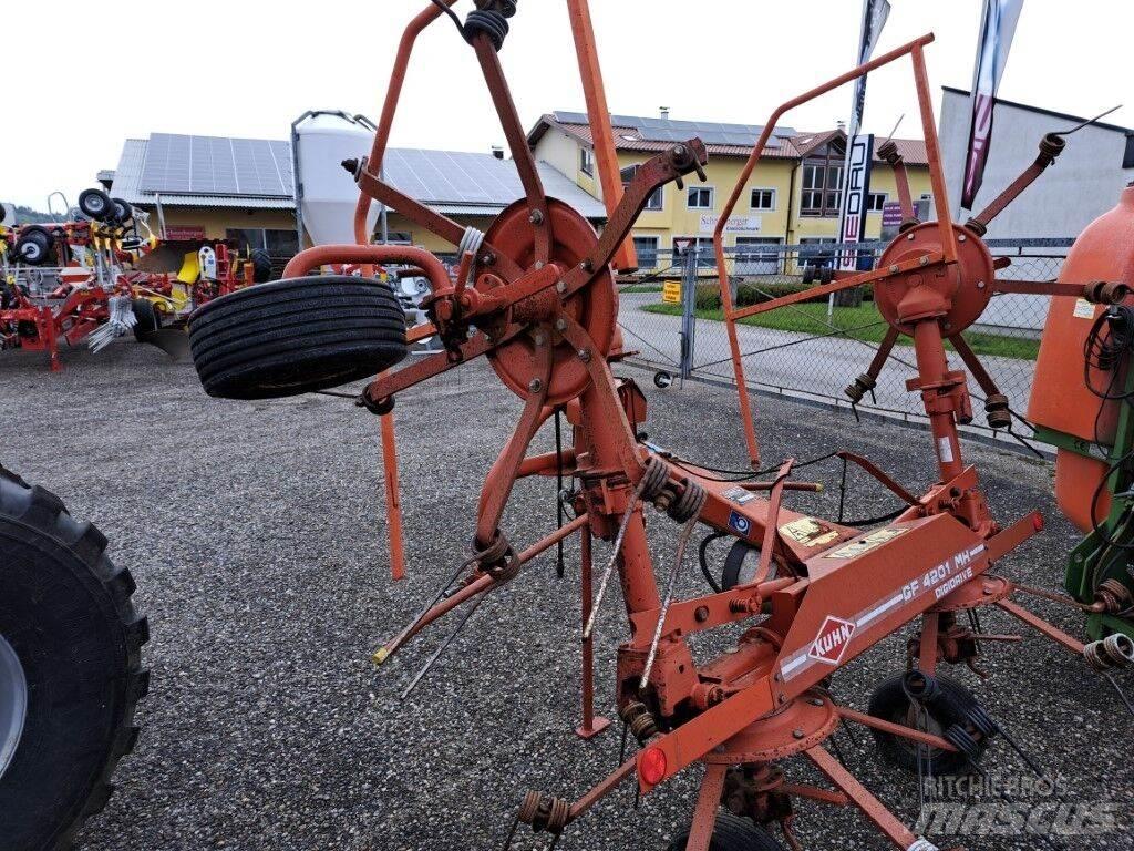 Kuhn GF 4201 MH Kombine tirmiklar