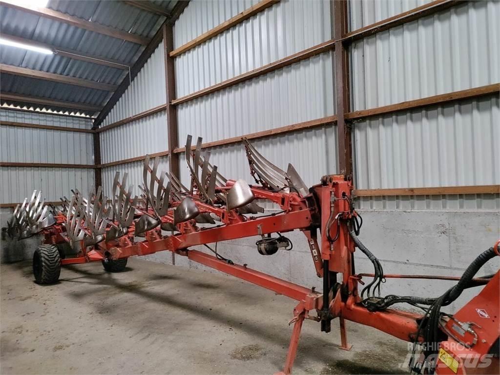 Kuhn Manager 8 NSH Pulluklar