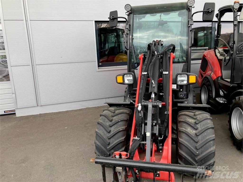 Manitou MLA 4-50 Ön yükleyici ve kazicilar