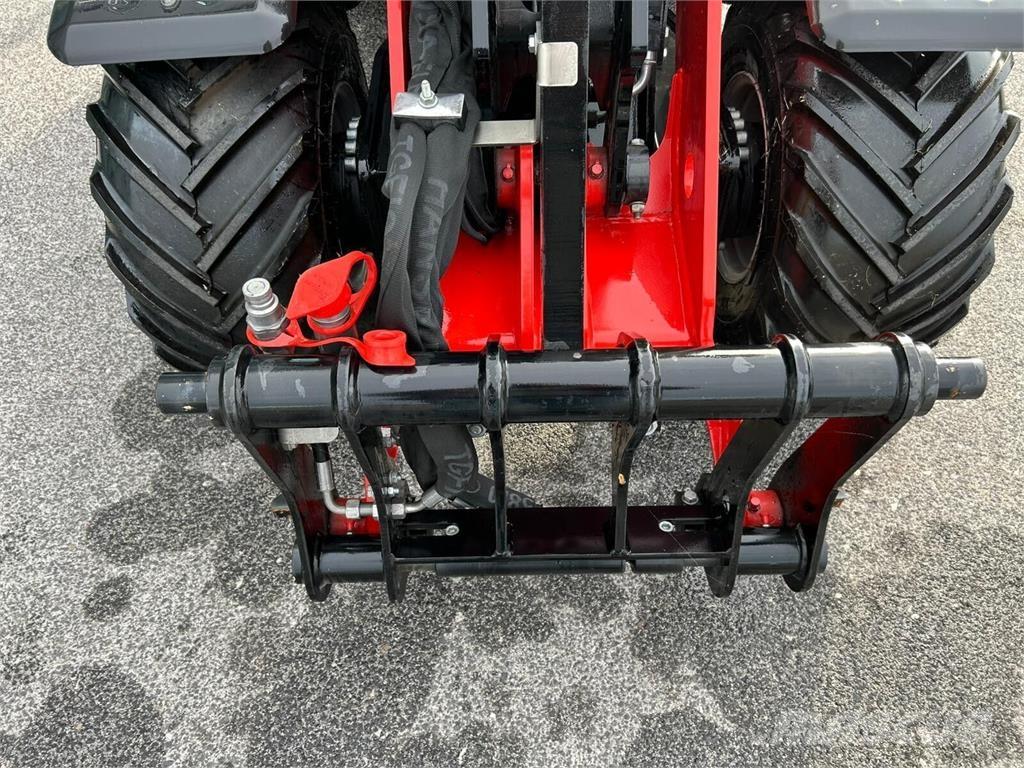 Manitou MLA2-25 Ön yükleyici ve kazicilar