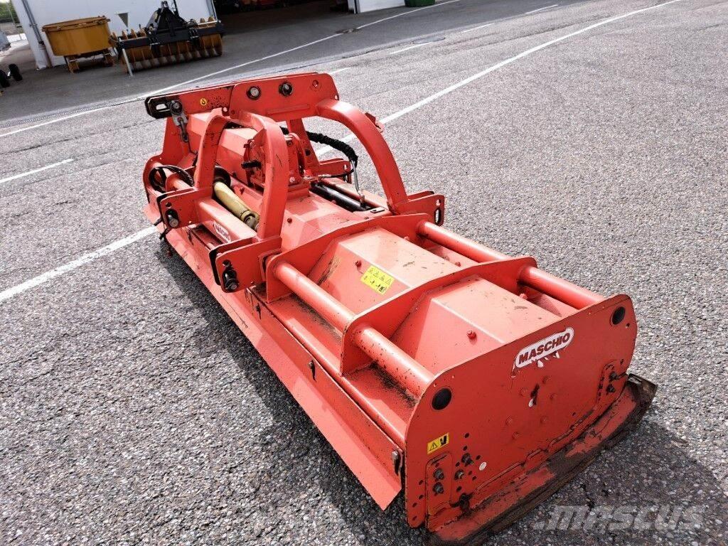 Maschio BISONTE 300 Hasat makineleri
