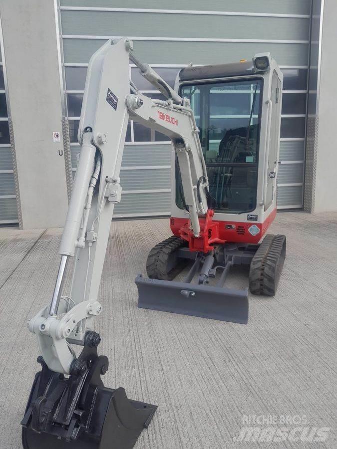 Takeuchi TB016 Mini ekskavatörler, 7 tona dek
