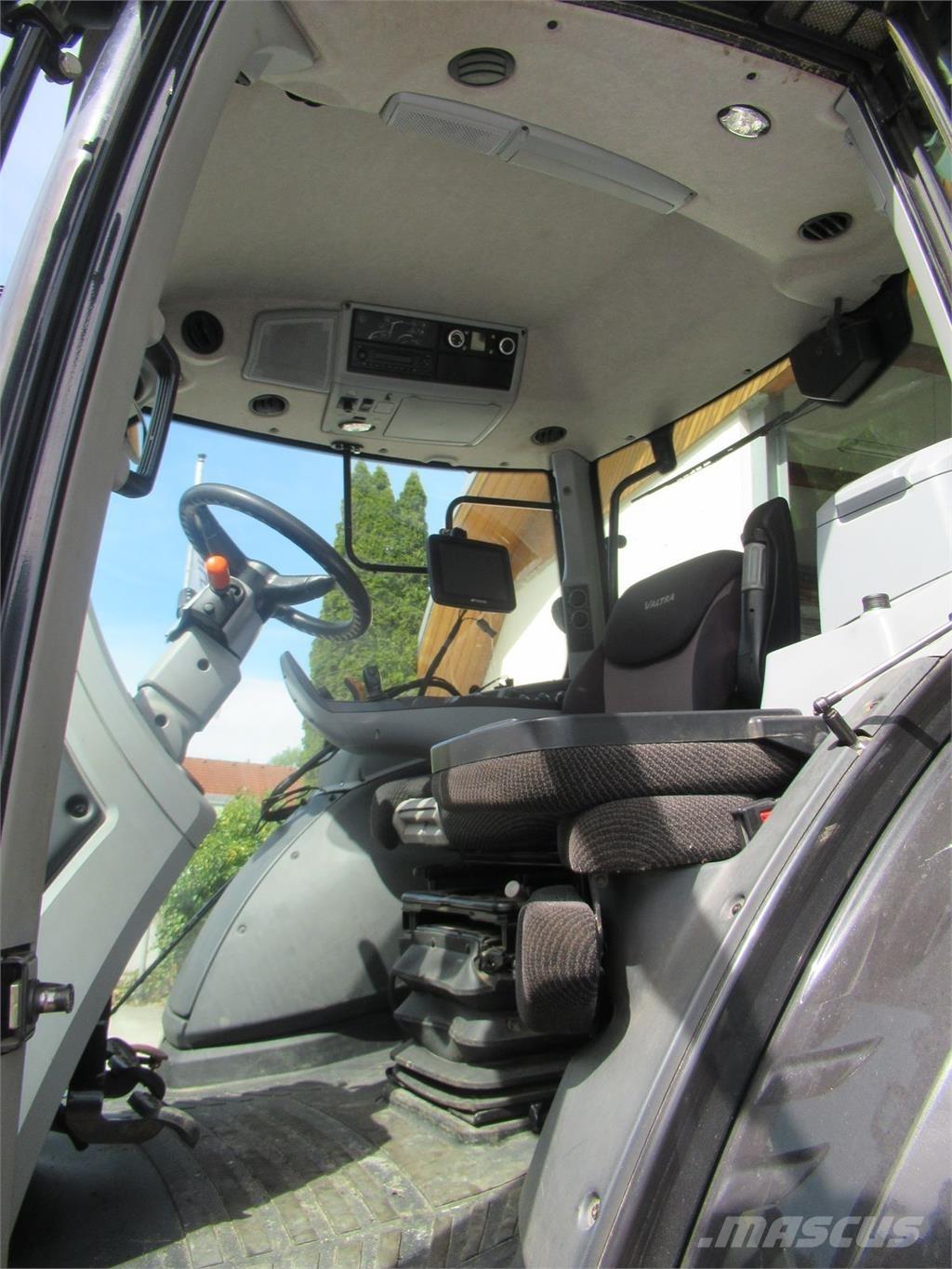 Valtra T 214D Traktörler