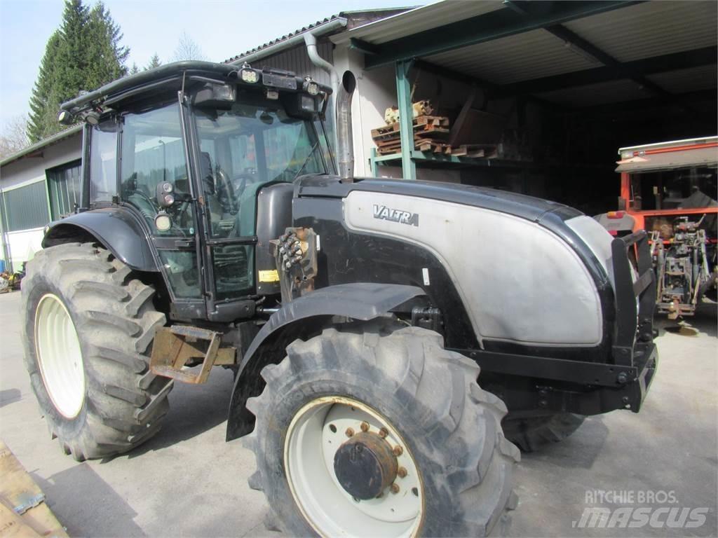 Valtra XM 130 Traktörler