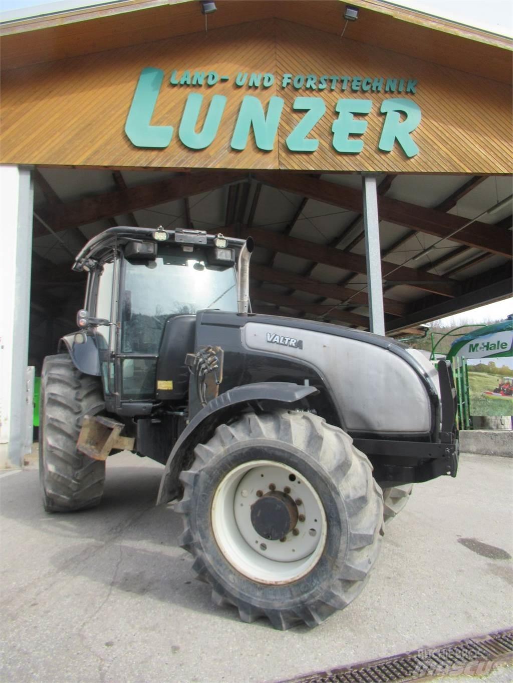 Valtra XM 130 Traktörler