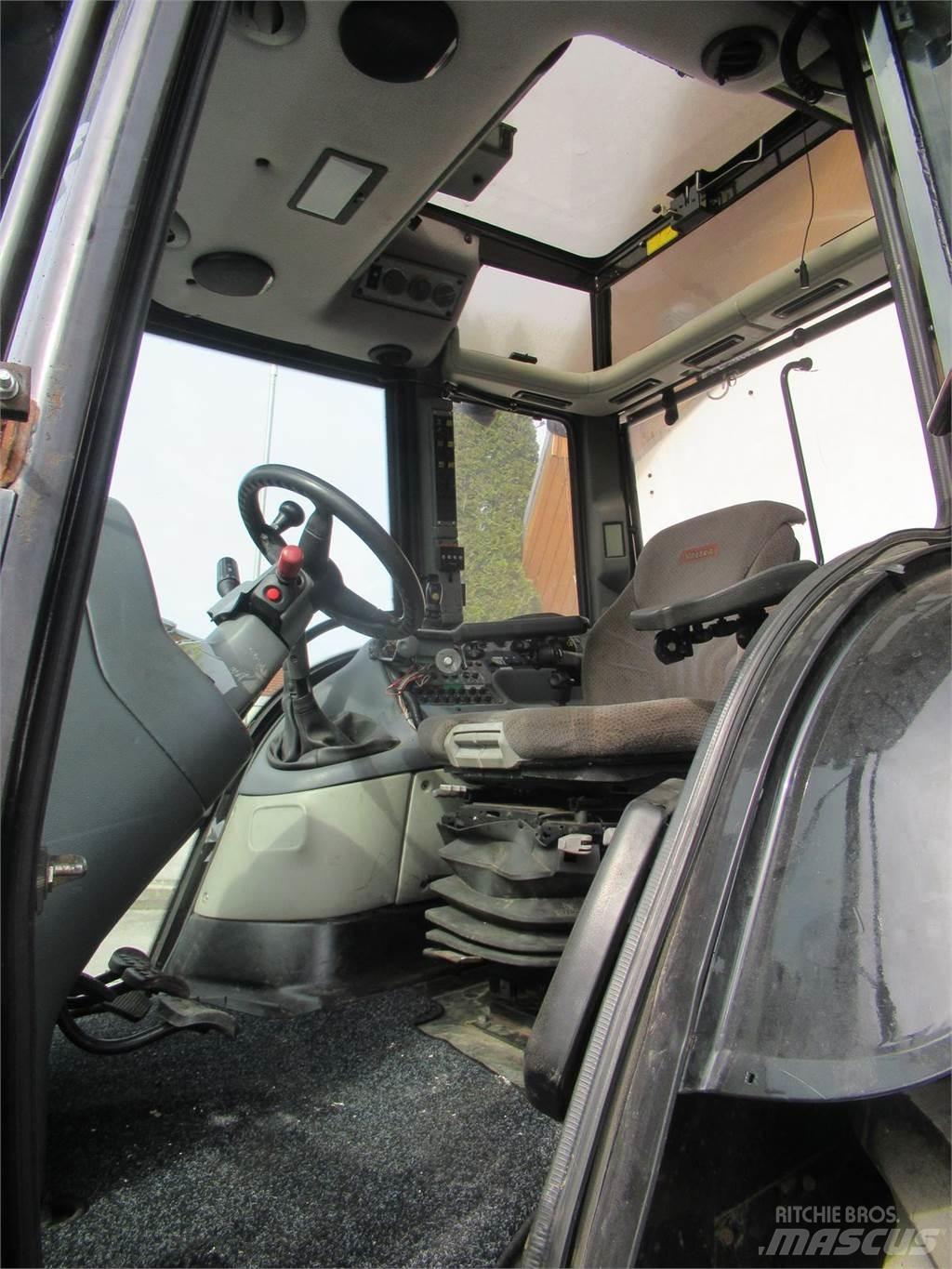 Valtra XM 130 Traktörler