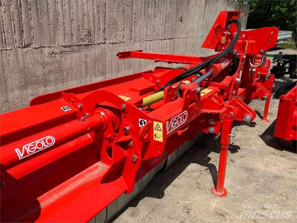  VIGOLO TST-V - 25 500 Hasat makineleri