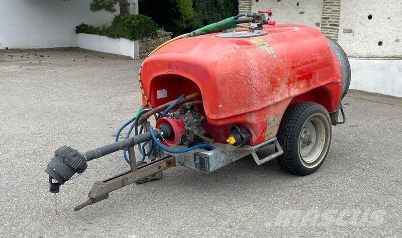 Vogel & Noot 800 L Çekilir pülverizatörler