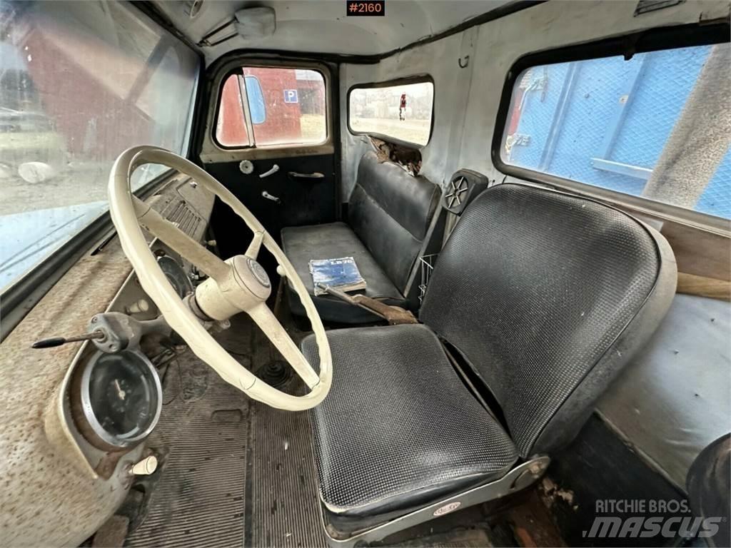 Scania L76 Flatbed kamyonlar