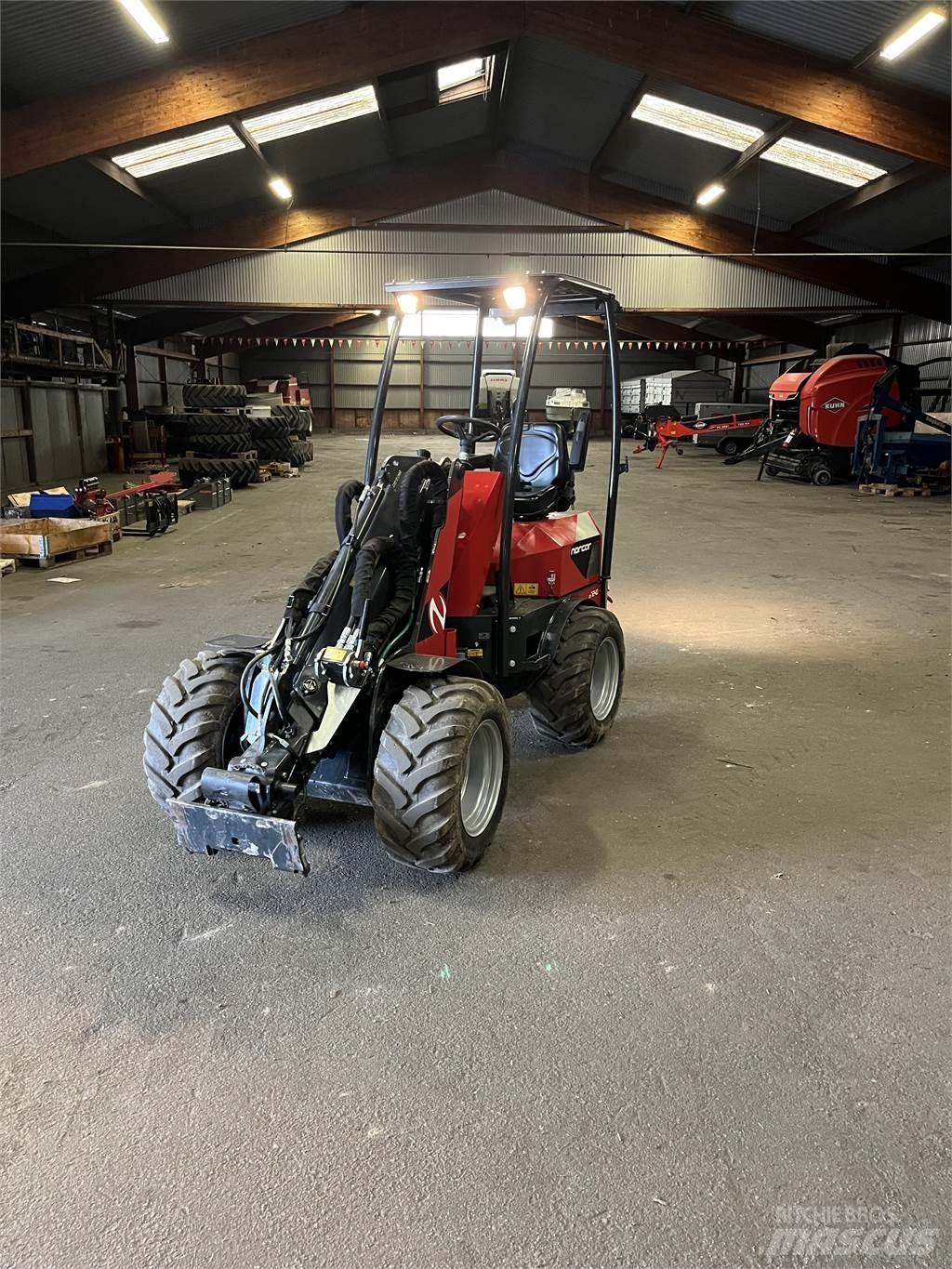 Norcar A7240 Çok amaçlı yükleyiciler