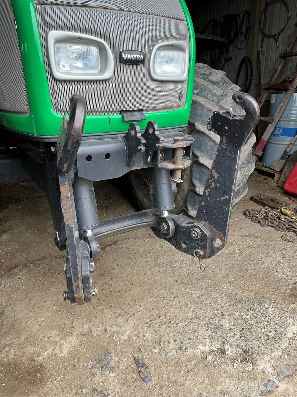Valtra 170CH Traktörler