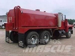 Mack R690ST Su tankerleri