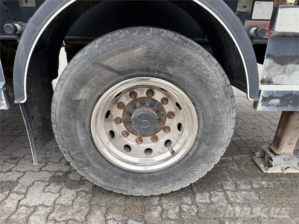 Kel-Berg 23 m³ Damperli çekiciler