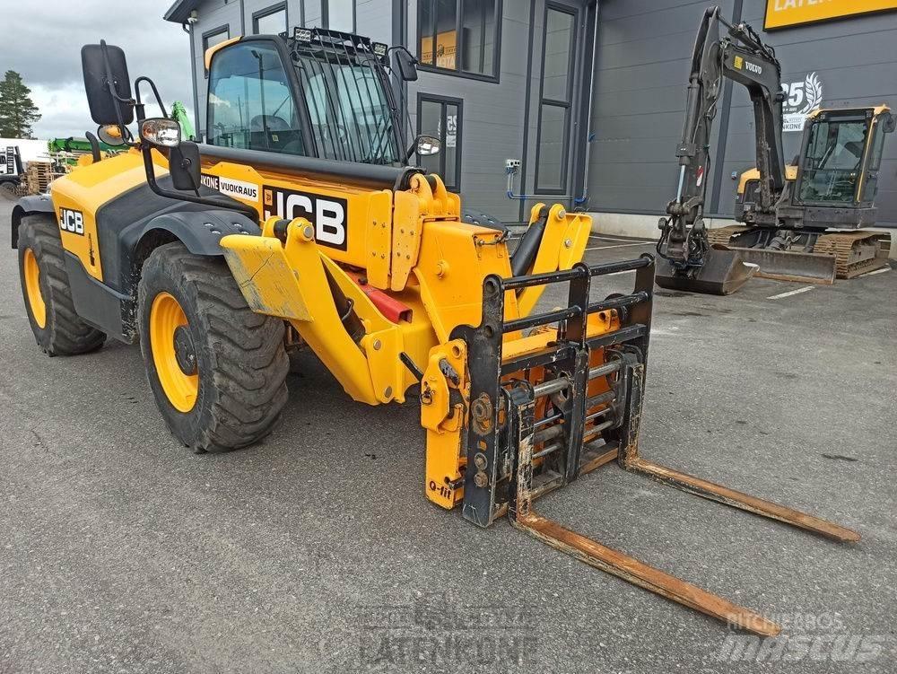 JCB 535-125 kurottaja Teleskopik yükleyiciler
