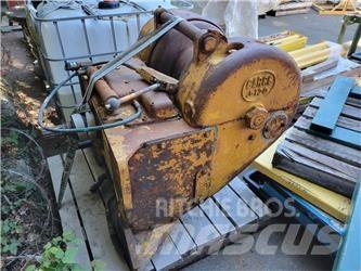 Carco J-120 Direkler ve bomlar