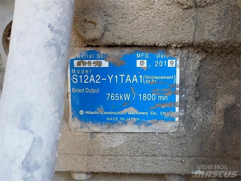 Hitachi S12A2-Y1TAA1 Motorlar