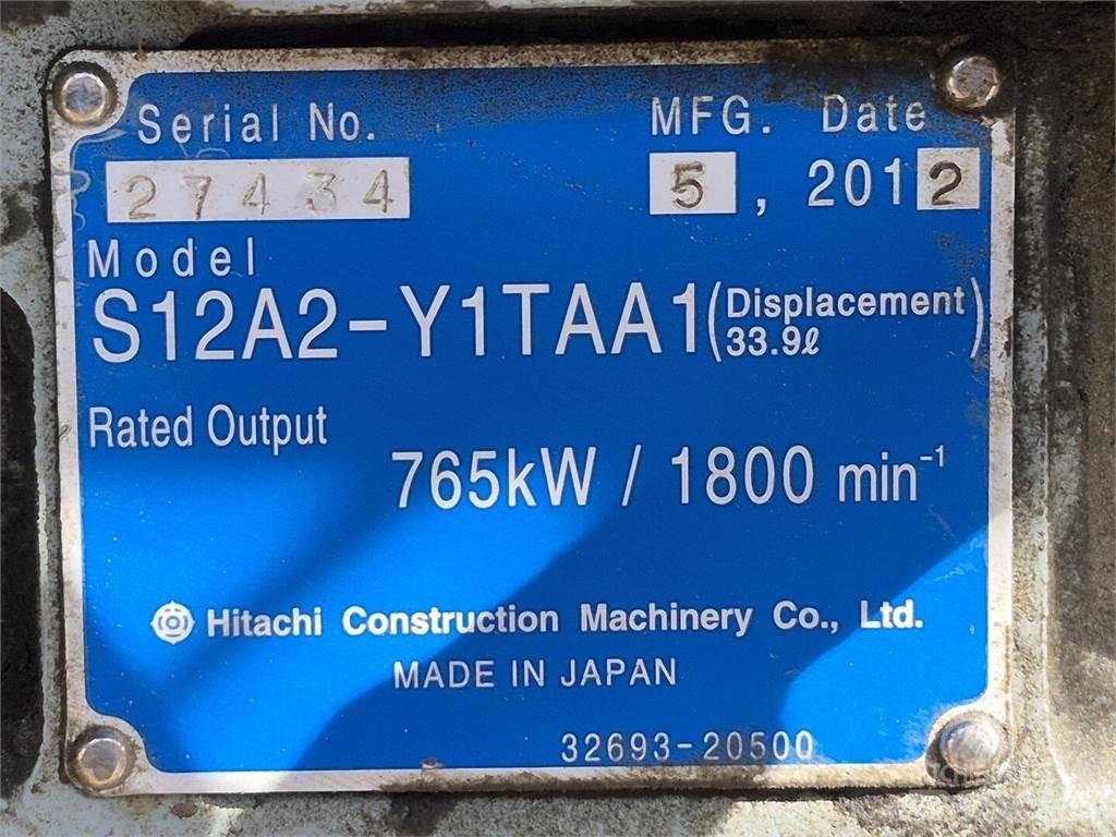 Hitachi S12A2-Y1TAA1 Motorlar