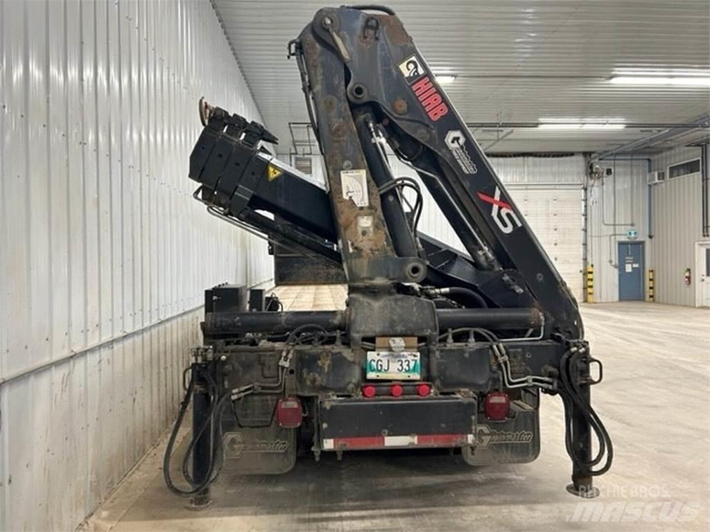International 4900 Küçük araçlar