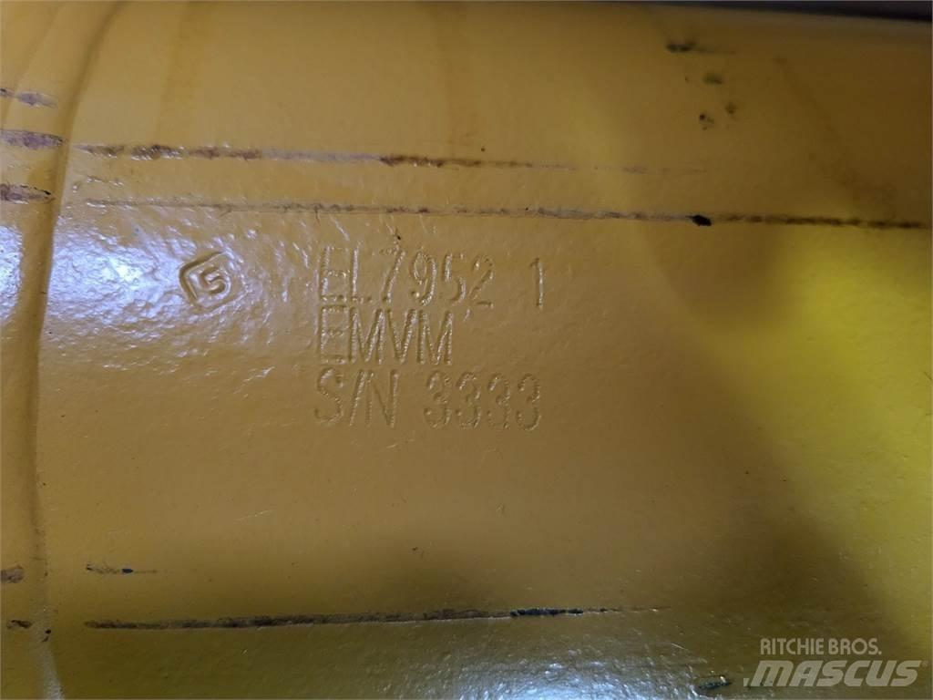 Komatsu EL7952 Belden kirma kaya kamyonu